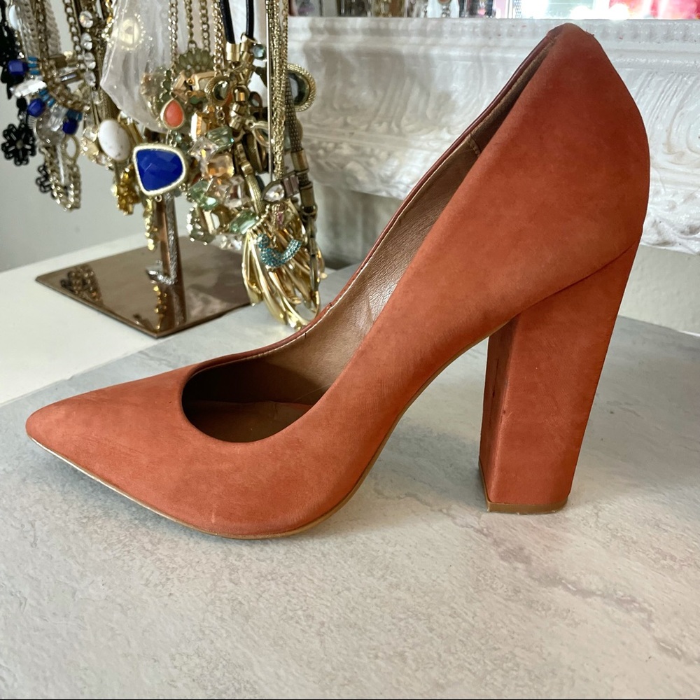 Steve Madden Burnt orange block heel shoes for Fall and Winter